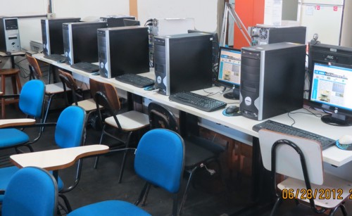 Computadores utilizadas para aulas de sementes